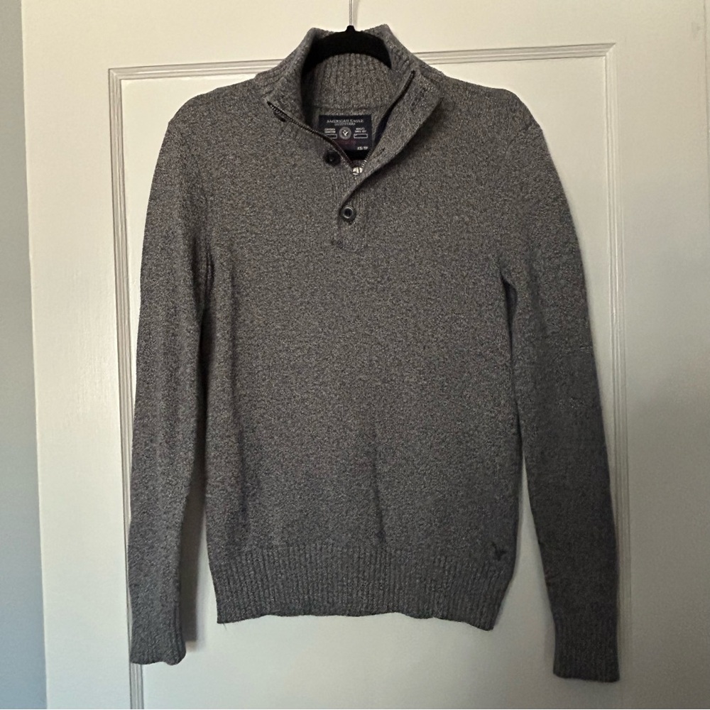 2/$22 ✨ American Eagle gray heathered quarter zip with buttons
